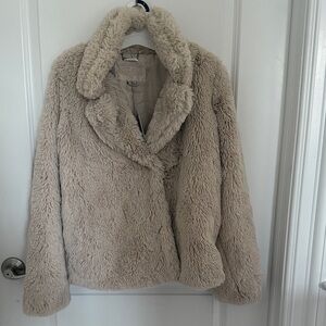 BNWT faux fur cream jacket